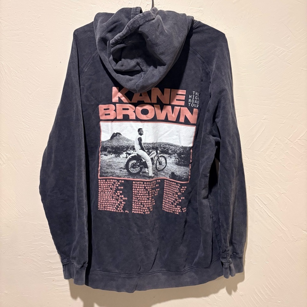 Kane Brown The High Road Tour Hoodie - Picture 7 of 8